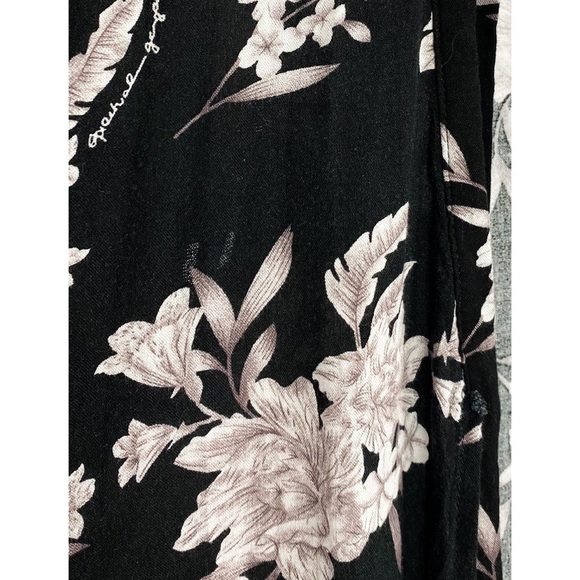 Spiritual Gangster Maya Floral Kimono Robe Cardigan, Black - Size OS - Picture 10 of 11